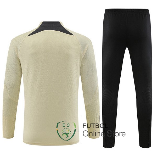 Conjunto Completo Sudadera Jugadores Entrenamiento Paris Saint Germain 2023/2024 Amarillo Negro